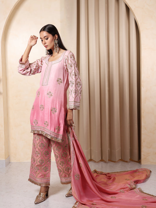 Maharani’s Crown in Pink