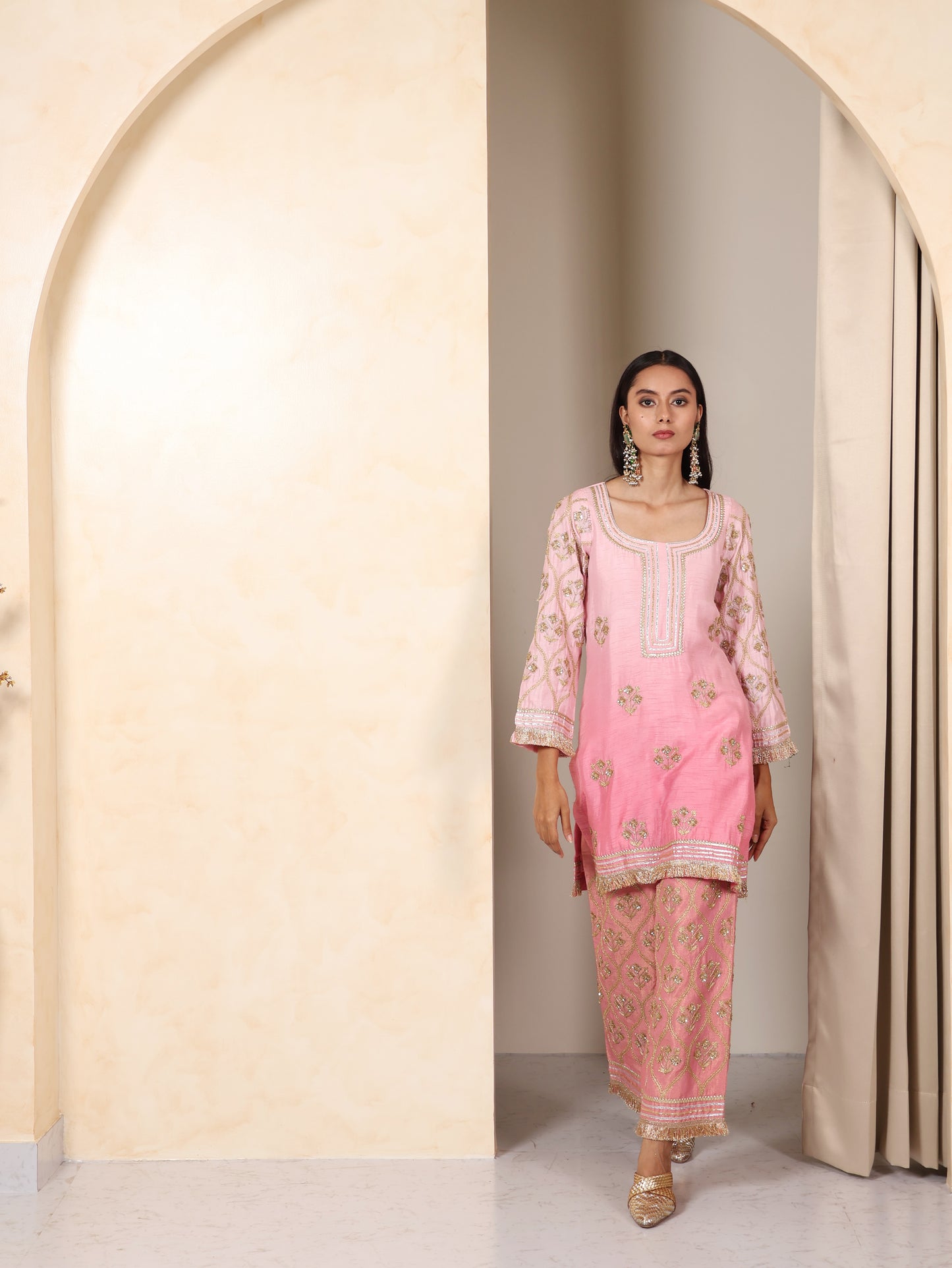 Maharani’s Crown in Pink