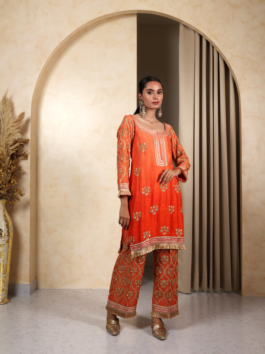 Maharani’s Crown in Orange