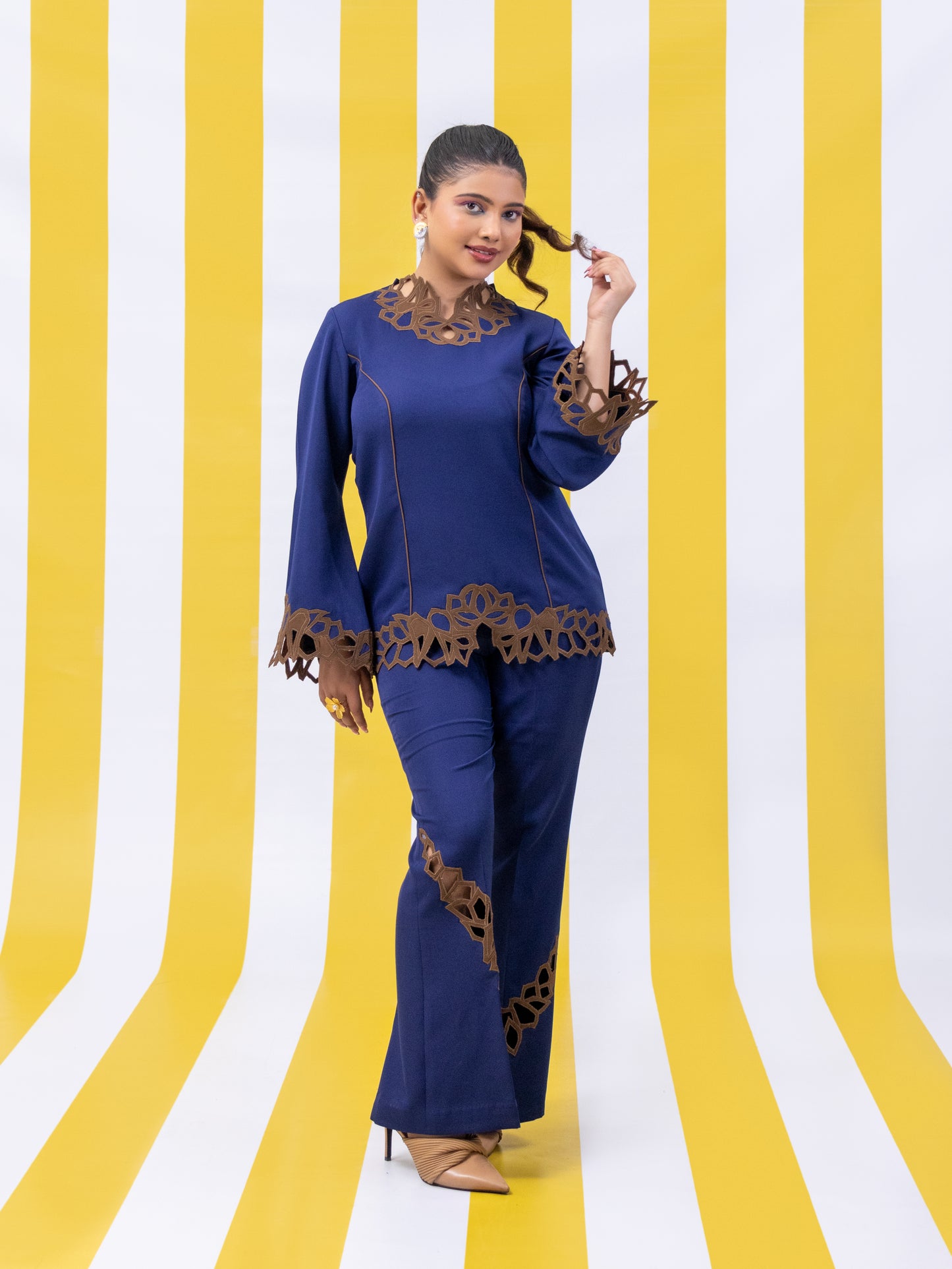 Cutwork Gala Set Midnight Blue